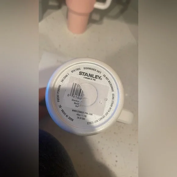 Stanley Pearlescent Terrazo Quencher 40 oz - Picture 3 of 4